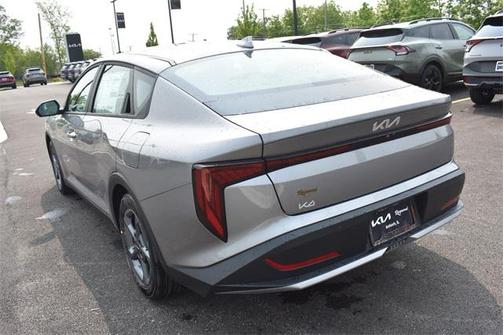 2025 Kia K4 LXS