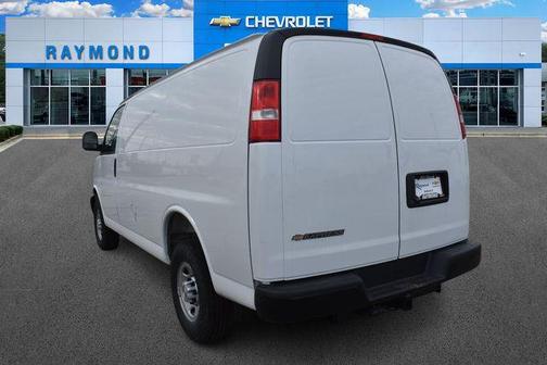 Summit White 2026 Chevrolet Express 2500 2500 Regular Wheelbase, WT, RWD