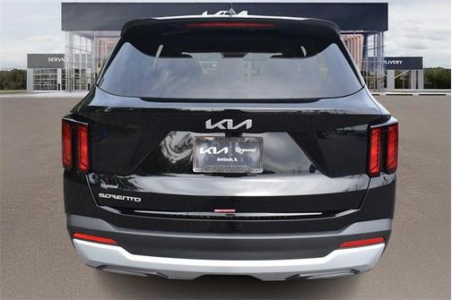 2025 Kia Sorento LX