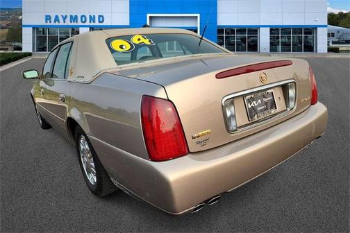 2004 Cadillac DeVille Base