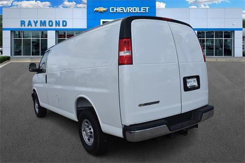 2025 Chevrolet Express 2500 RWD 2500 Regular Wheelbase WT