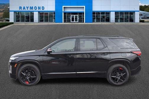 Mosaic Black Metallic 2023 Chevrolet Traverse Premier