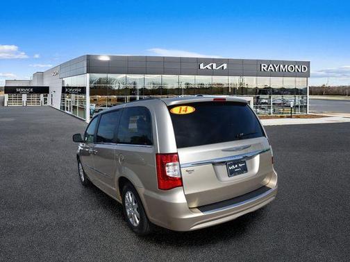 Cashmere/Sandstone Pearlcoat 2014 Chrysler Town & Country Touring