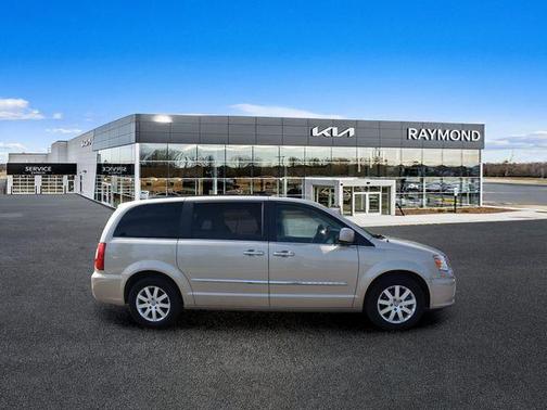 Cashmere/Sandstone Pearlcoat 2014 Chrysler Town & Country Touring