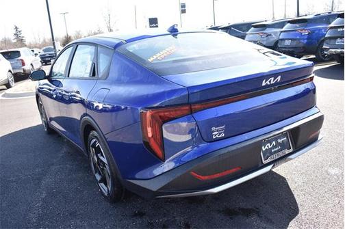 2025 Kia K4 EX