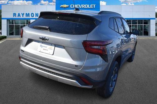 Sterling Gray Metallic 2026 Chevrolet Trax LT