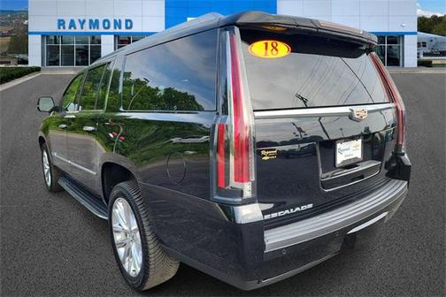 2018 Cadillac Escalade ESV Luxury