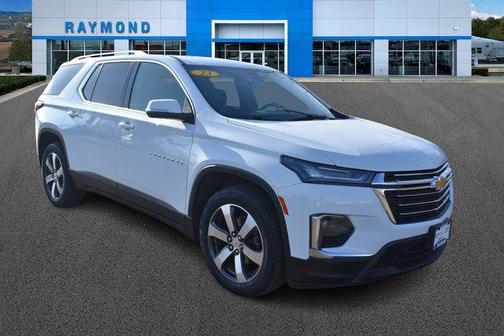 2023 Chevrolet Traverse LT Leather