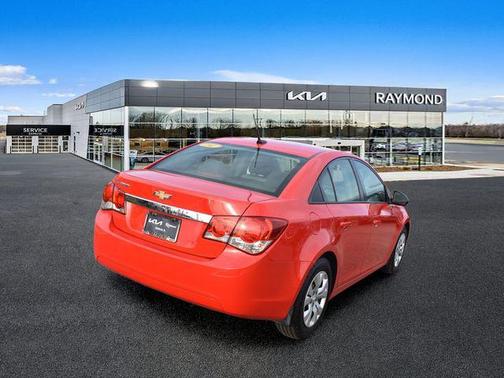 Red 2014 Chevrolet Cruze LS