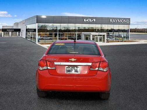 Red 2014 Chevrolet Cruze LS