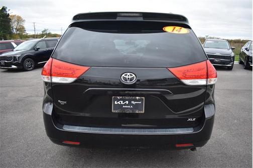 2014 Toyota Sienna XLE