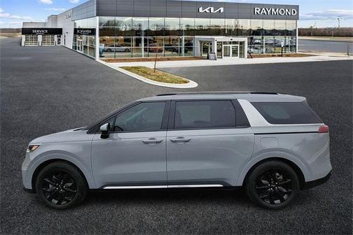 2024 Kia Carnival SX