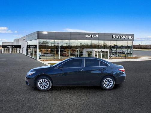 Black 2017 Toyota Camry LE