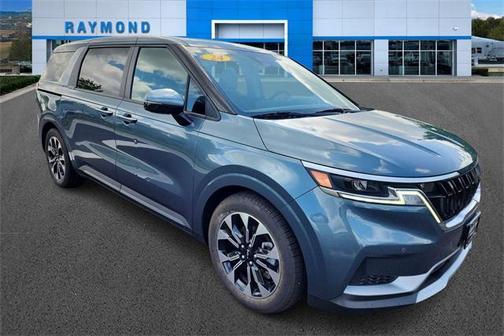 2024 Kia Carnival EX