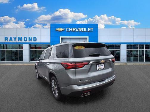 Sterling Gray Metallic 2023 Chevrolet Traverse Premier