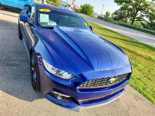 2016 Ford Mustang V6