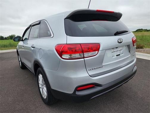 2018 Kia Sorento L