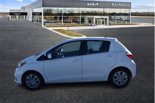 2012 Toyota Yaris LE
