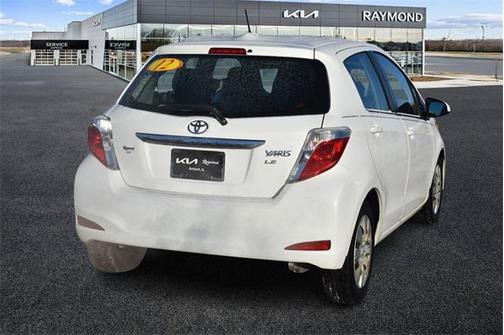 2012 Toyota Yaris LE