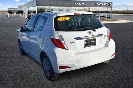 2012 Toyota Yaris LE