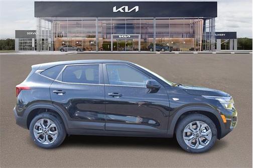 2025 Kia Seltos LX
