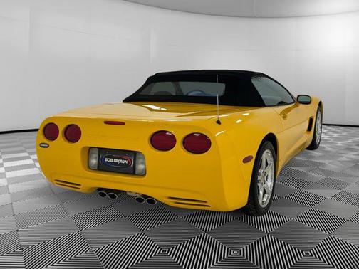 2003 Chevrolet Corvette Base