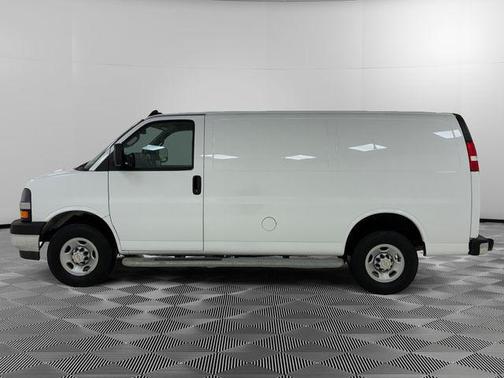 2024 Chevrolet Express 2500 RWD 2500 Regular Wheelbase WT