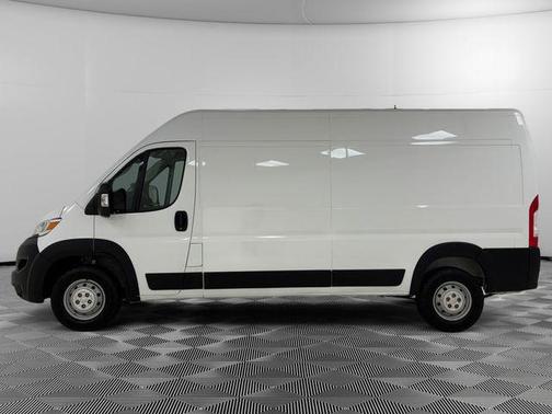Bright White Clearcoat 2023 RAM ProMaster 2500 High Roof