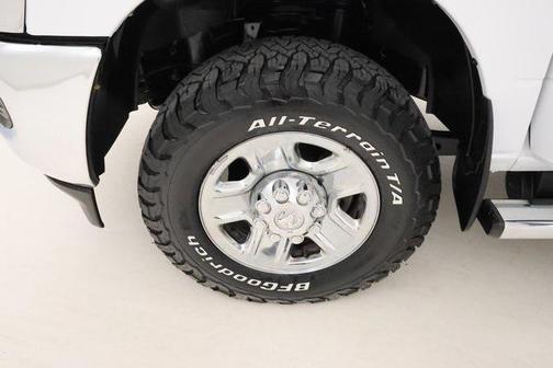 2020 RAM 2500 Tradesman Regular Cab 4X4 8' Box