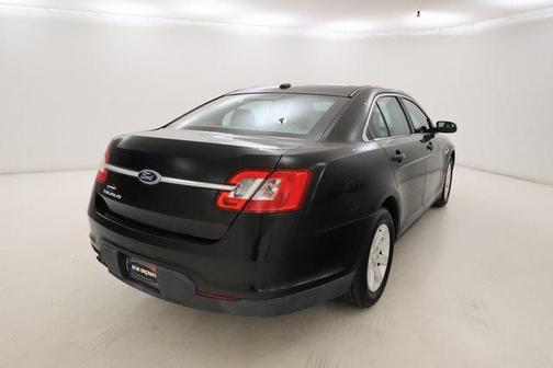 2010 Ford Taurus SE