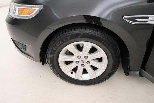 2010 Ford Taurus SE
