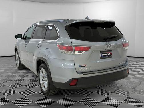 Silver Sky Metallic 2016 Toyota Highlander Limited Platinum