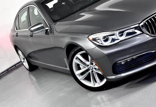 2016 BMW 750 i xDrive