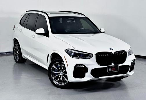 2020 BMW X5 M50i