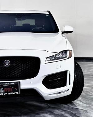 2019 Jaguar F-PACE 30t R-Sport