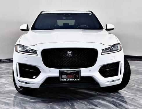 2019 Jaguar F-PACE 30t R-Sport