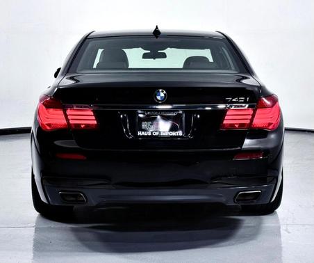 2015 BMW 740 i