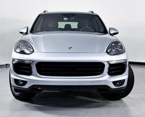 2018 Porsche Cayenne Base