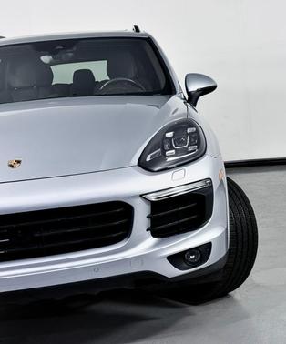 2018 Porsche Cayenne Base