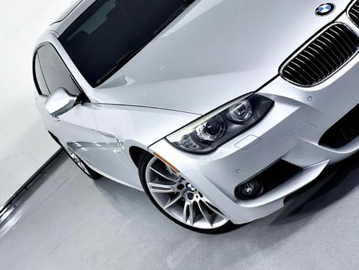 2012 BMW 335 i