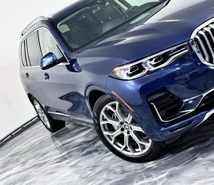 2021 BMW X7 xDrive40i