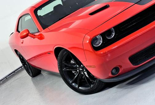 2017 Dodge Challenger R/T Plus