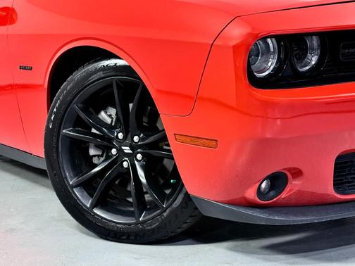 2017 Dodge Challenger R/T Plus