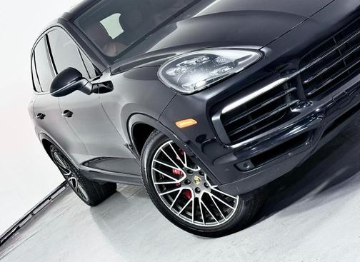 2019 Porsche Cayenne Base