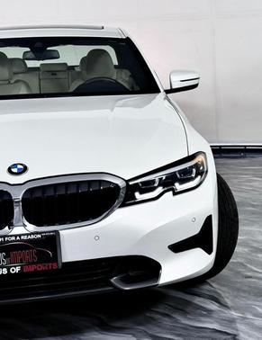 White 2019 BMW 330 i xDrive