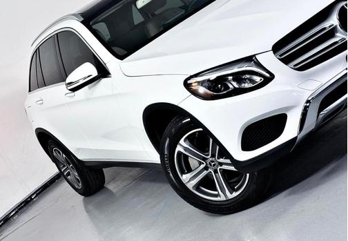 2018 Mercedes-Benz GLC 300 Base 4MATIC