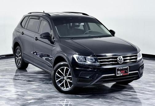 Deep Black Pearl Effect 2021 Volkswagen Tiguan 2.0T S