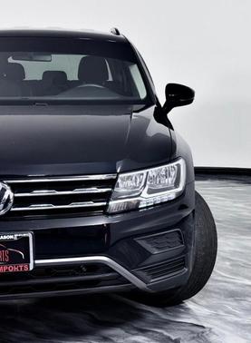 Deep Black Pearl Effect 2021 Volkswagen Tiguan 2.0T S