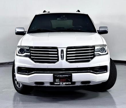 2015 Lincoln Navigator Base