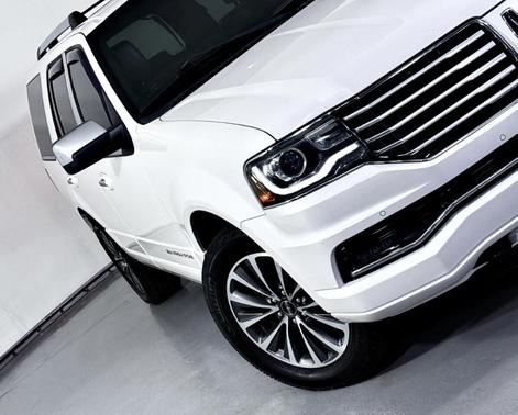2015 Lincoln Navigator Base